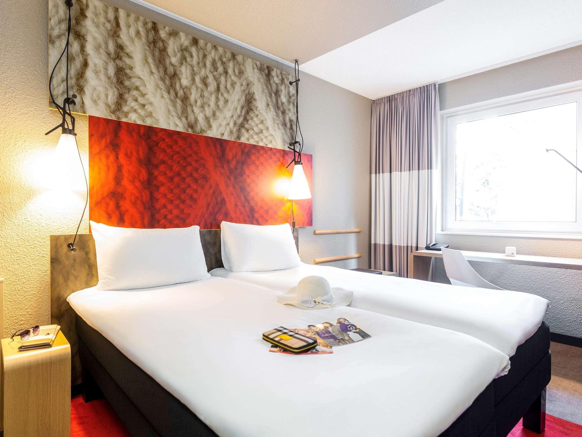 Ibis Hotel Hamburg St. Pauli Messe Exterior photo