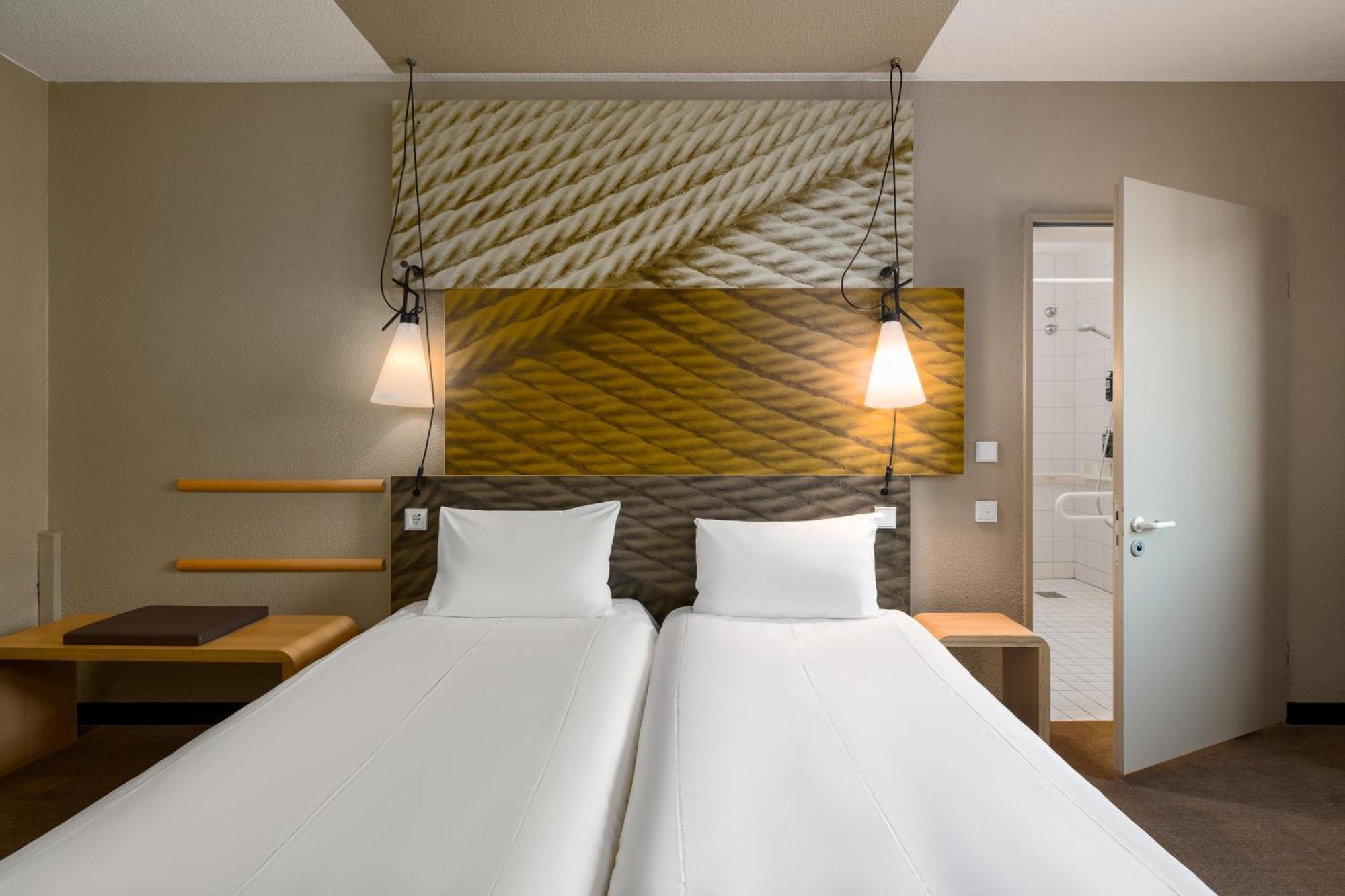 Ibis Hotel Hamburg St. Pauli Messe Exterior photo