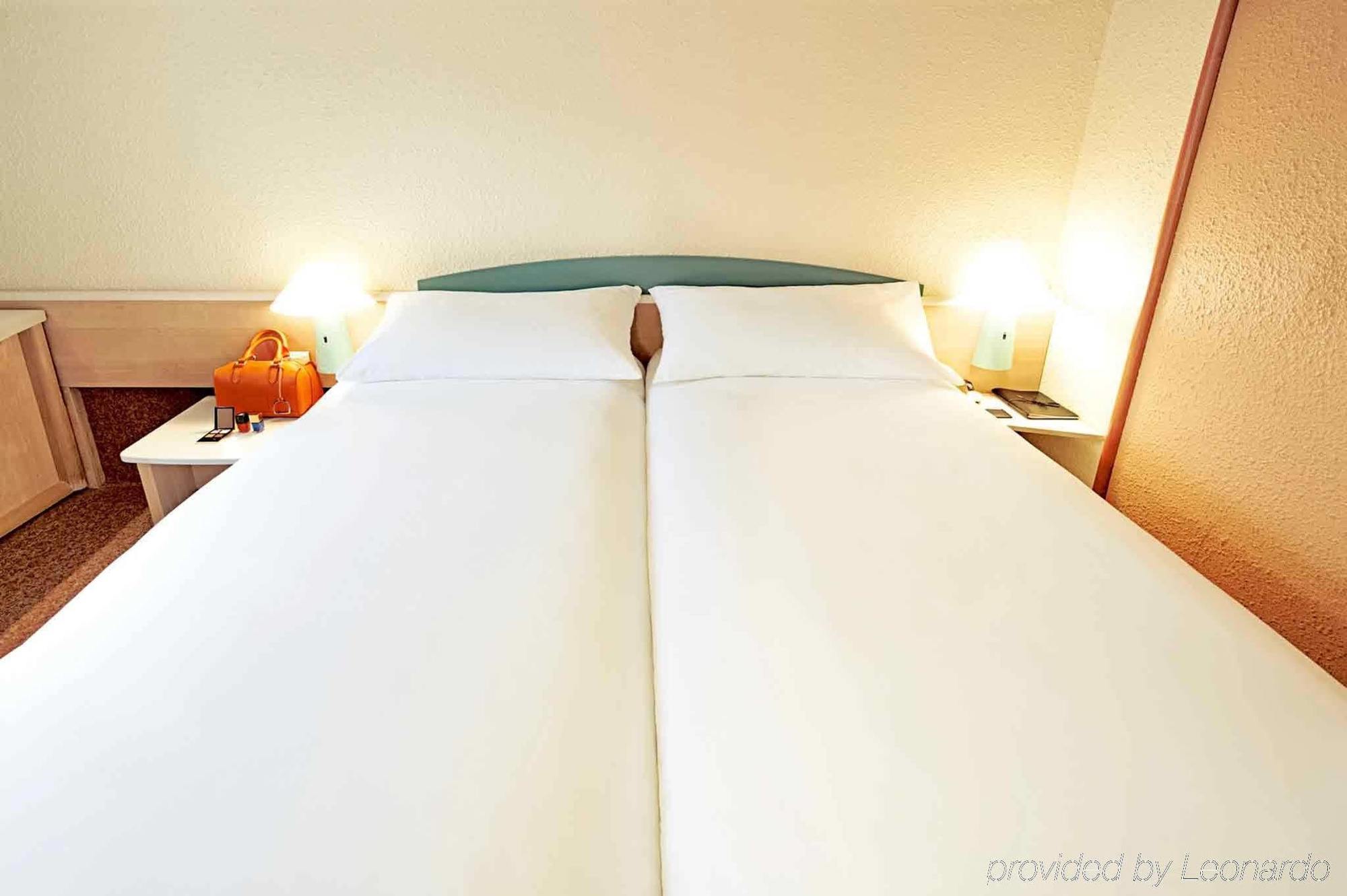 Ibis Hotel Hamburg St. Pauli Messe Exterior photo